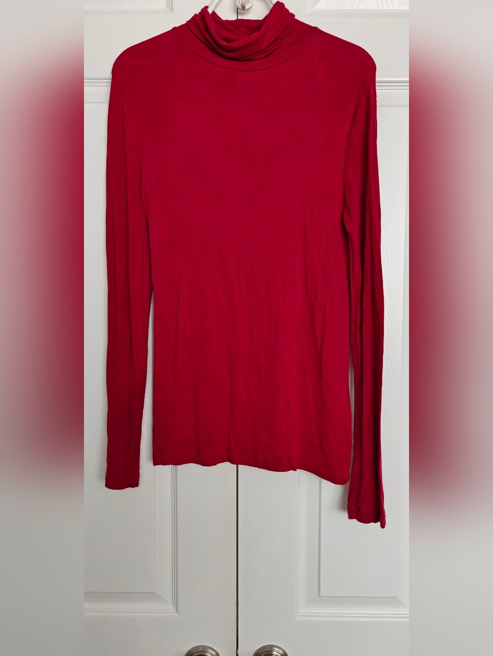 Zenana Outfitters Red Long-Sleeve Turtleneck Top, Size L
